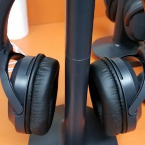 sony-headphones-black