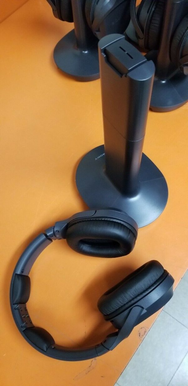sony-headphones-black-side
